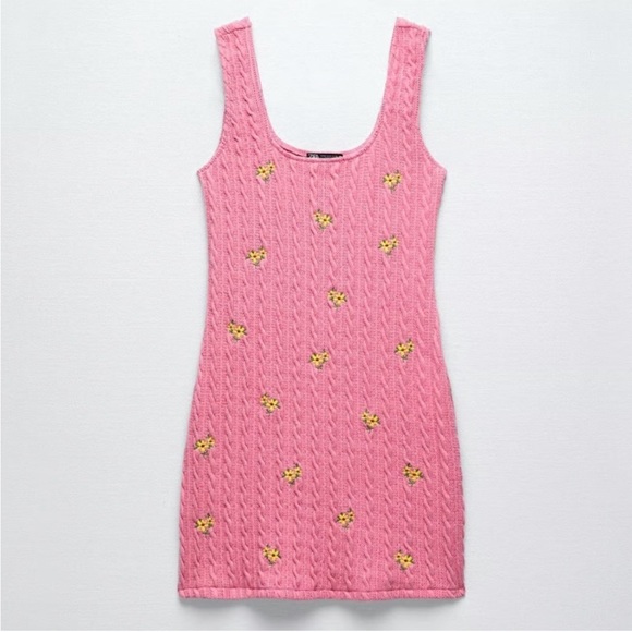 Zara Dresses & Skirts - ZARA Pink Cableknit Floral Mini dress